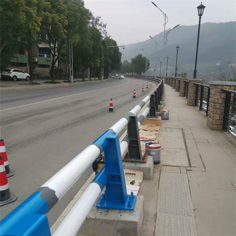 德阳防撞护栏